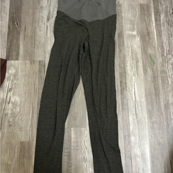 Motherhood Maternity Leggings - Picture 7 of 11